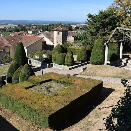 Gite Des Remparts Reservation Par Telephone Laissez Vos Coordonnees La Cote-Saint-Andre Екстериор снимка